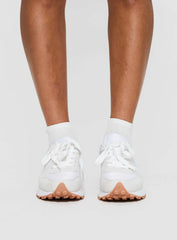 High Speed Sneakers White